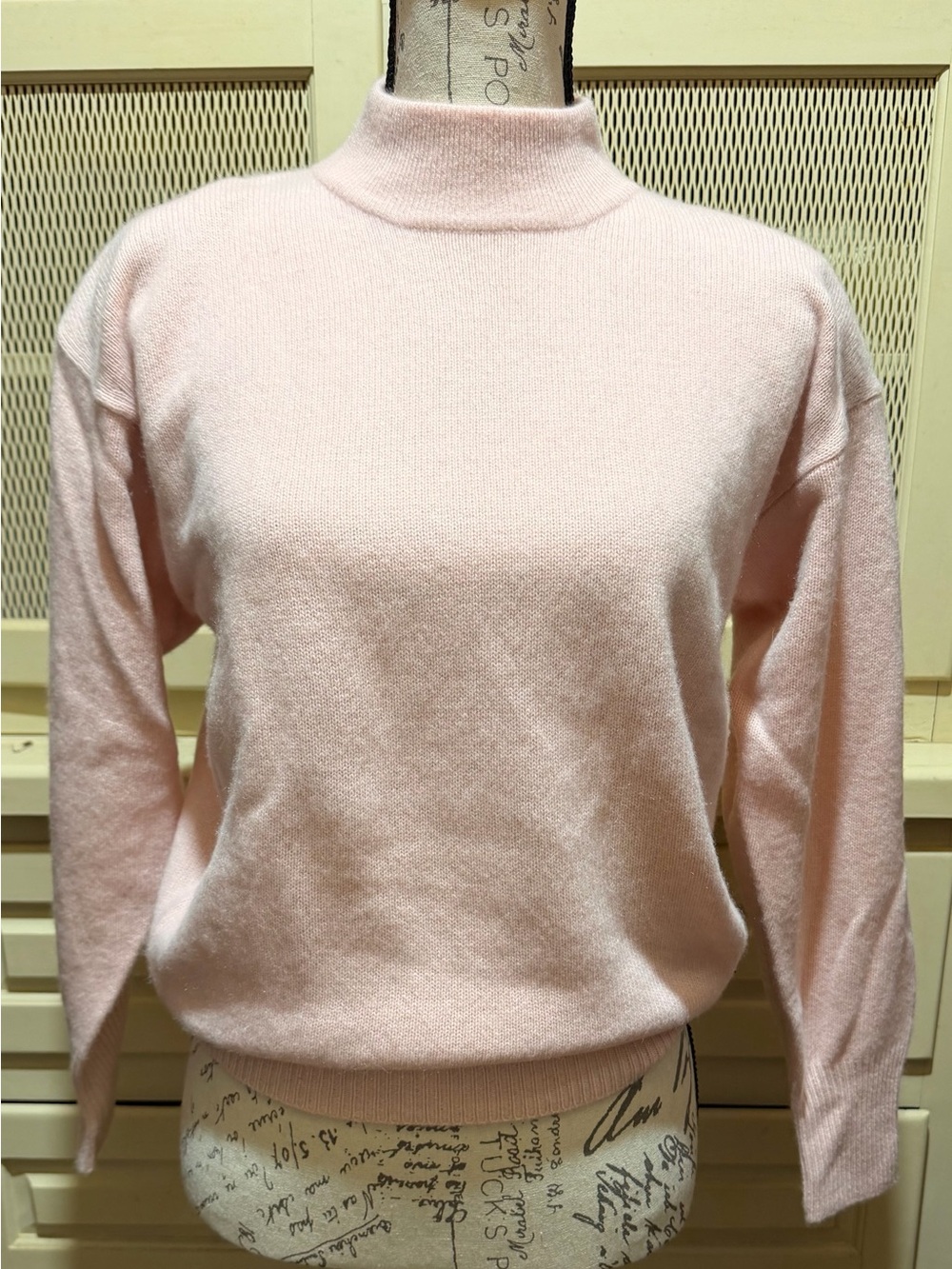 Vintage Neiman Marcus 100% Cashmere Button-Neck Knit